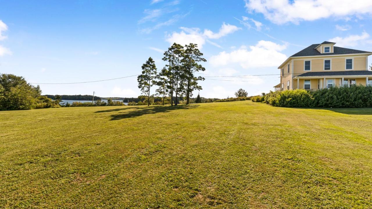 Bayview Pines Country Inn B&B Mahone Bay Exterior foto