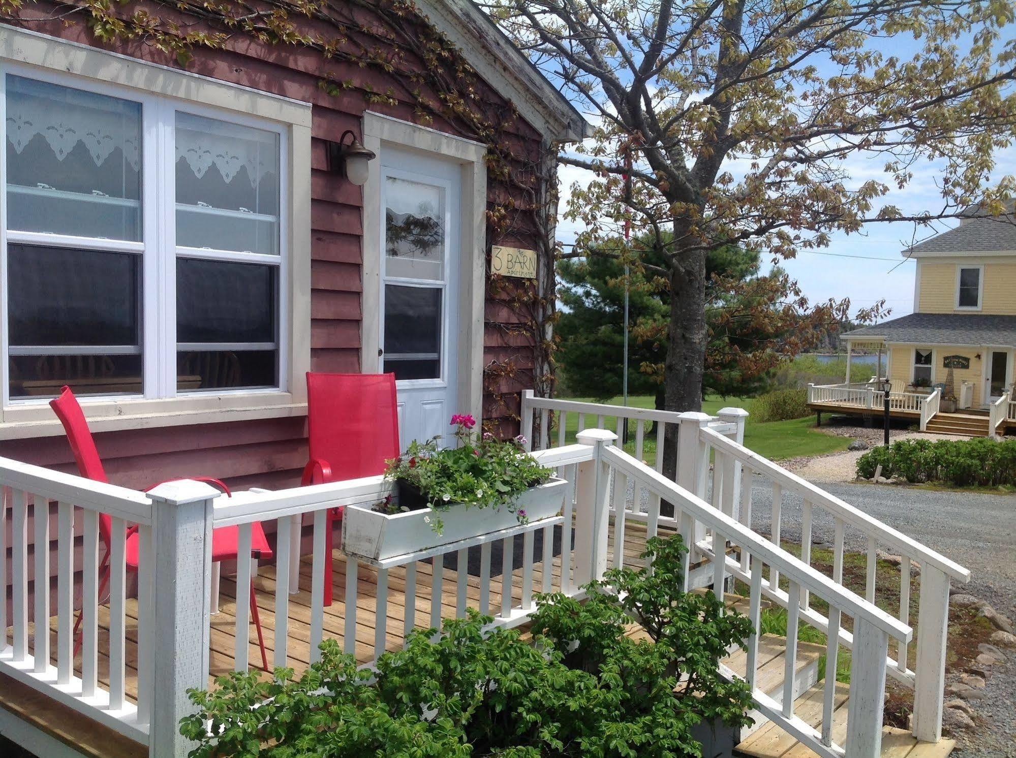 Bayview Pines Country Inn B&B Mahone Bay Exterior foto
